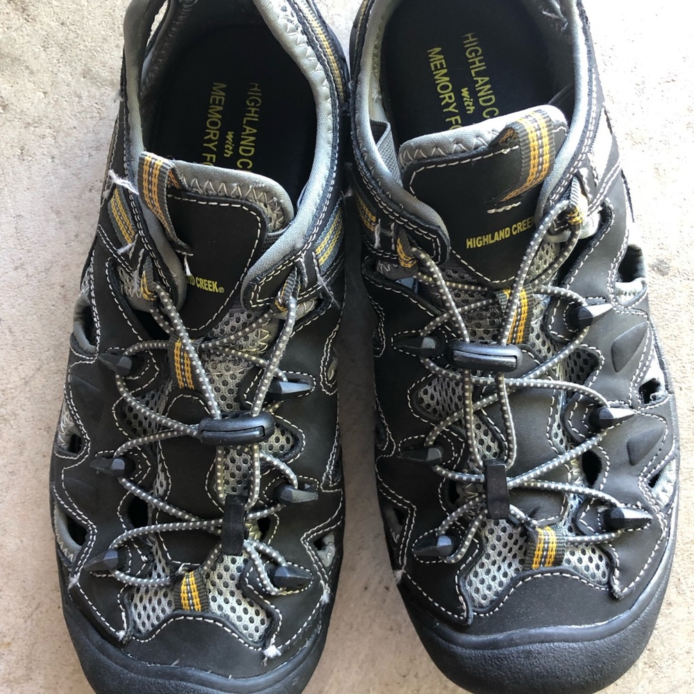 Highland Creek Men’s Hiking Sandals